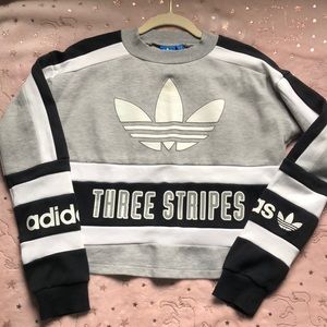 ADIDAS SWEATER - US WOMEN’S SIZE M